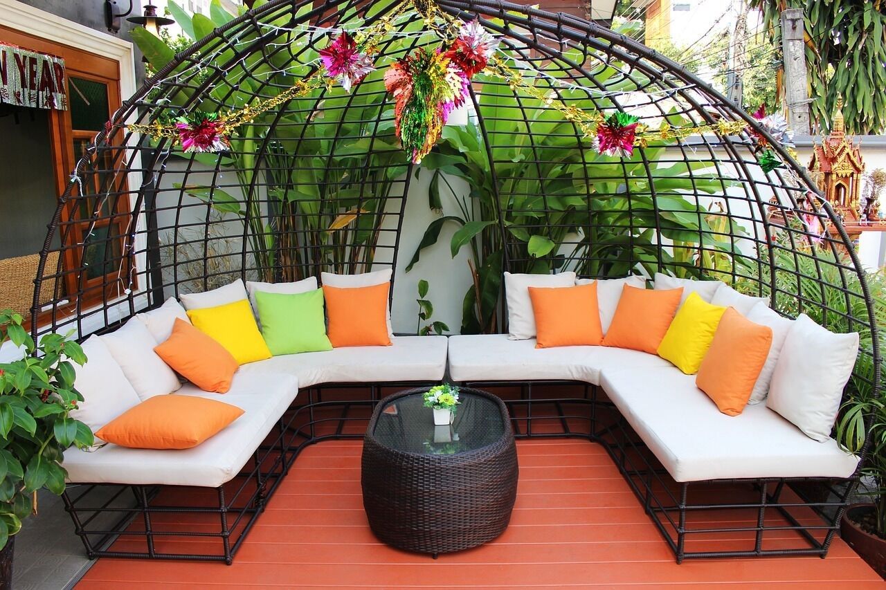3 Essential Steps to Creating an Outdoor Living Space in Time For Victoria Day Weekend