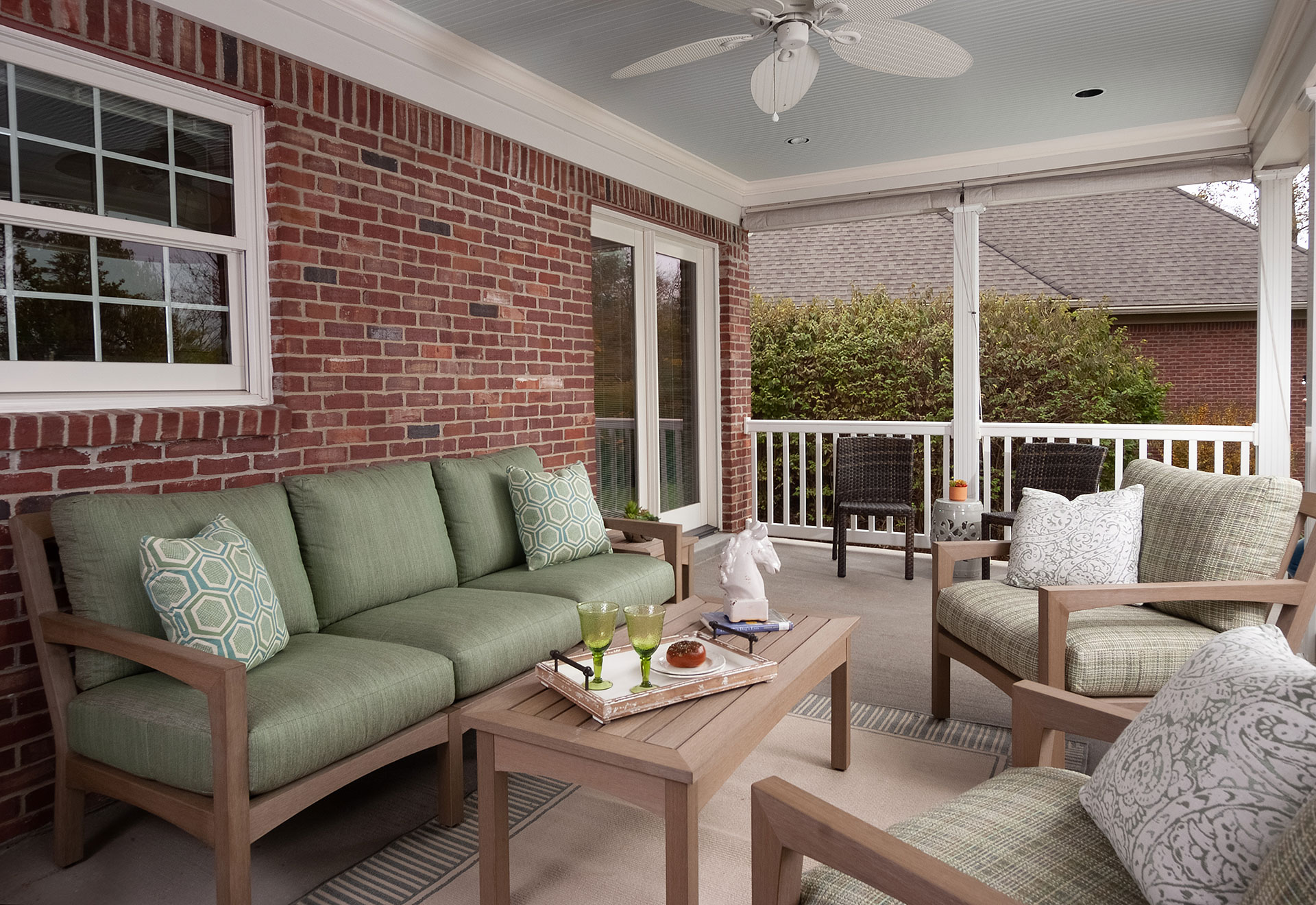 How to Prepare Your Porch for Spring
